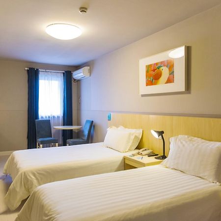 Jinjiang Inn Longyan Wanda Plaza Екстериор снимка