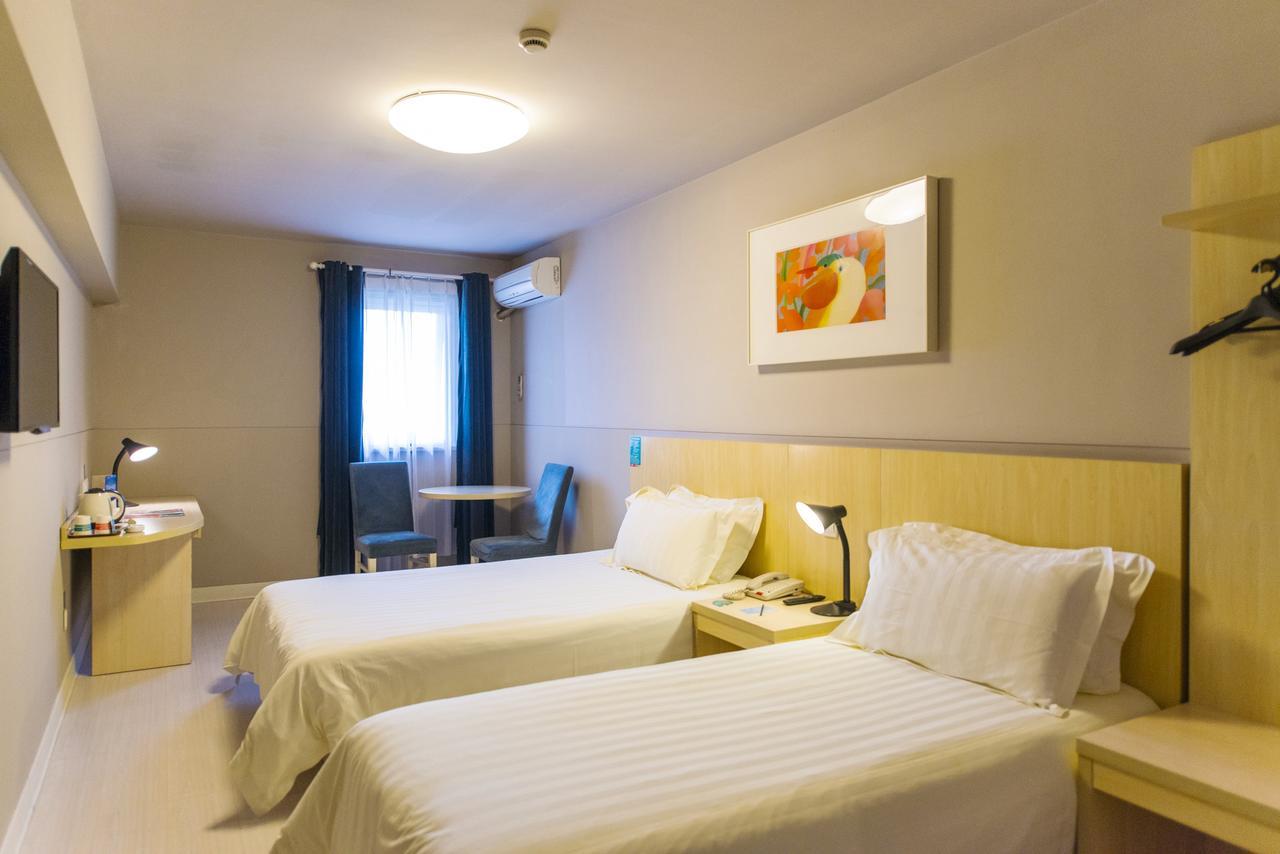 Jinjiang Inn Longyan Wanda Plaza Екстериор снимка